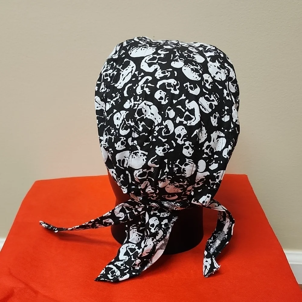 Black & White Skull Headwrap - Picture 3 of 6